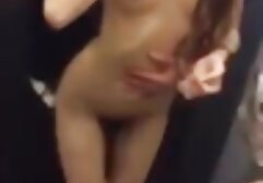 Một cô gái với một tuyệt vời béo phim sec gai nhat thủ dâm chơi với cô ấy đít