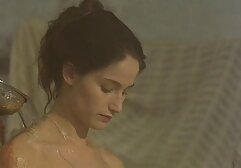 Một phimsec nhat ban ngón tay xấu với một lưỡi với một lỗ, lợi! Hai