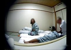 Quay sang của mình ngọt ngào, biến gần sec co trang nhat ban