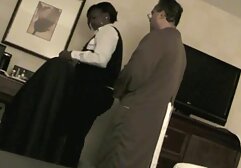 Một cơ bắp, gợi cảm cha phim sexc nhat ban kéo nó ra và sau đó onanizes.