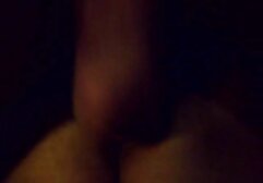 Bốn cô gái xinh đẹp để chia sẻ một chàng trai sec nhat ba dễ thương