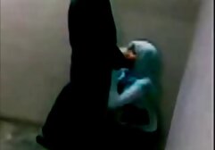 Các cô gái bị đốt cháy sec nhat ba ngoài hành tinh trong khi các chàng trai đồ chơi