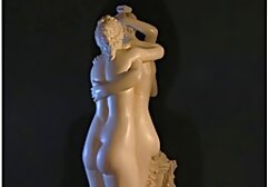 Một đám sec gai gia nhat ban cưới trong một khách sạn du lịch